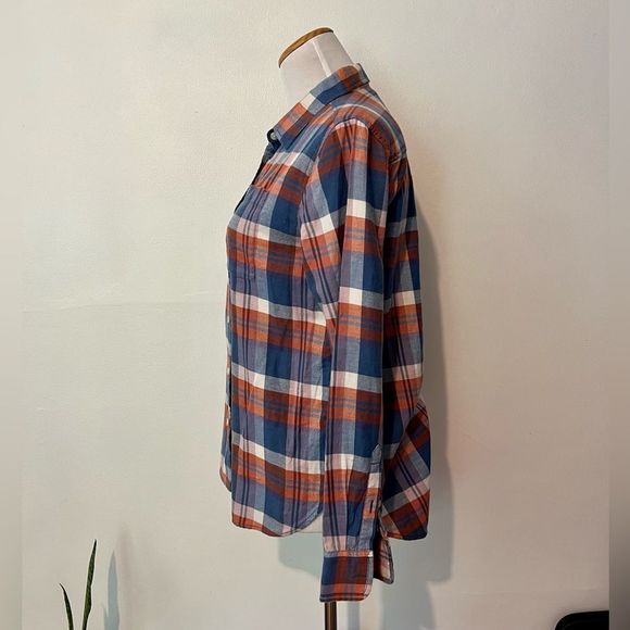 Roots plaid button down, size XS - Picture 3 of 5
